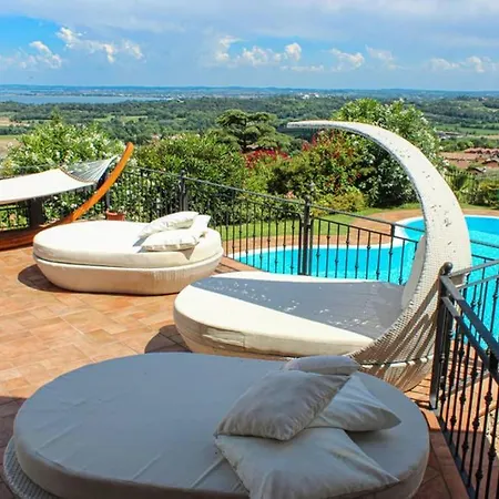 Villa Smeralda Daire *